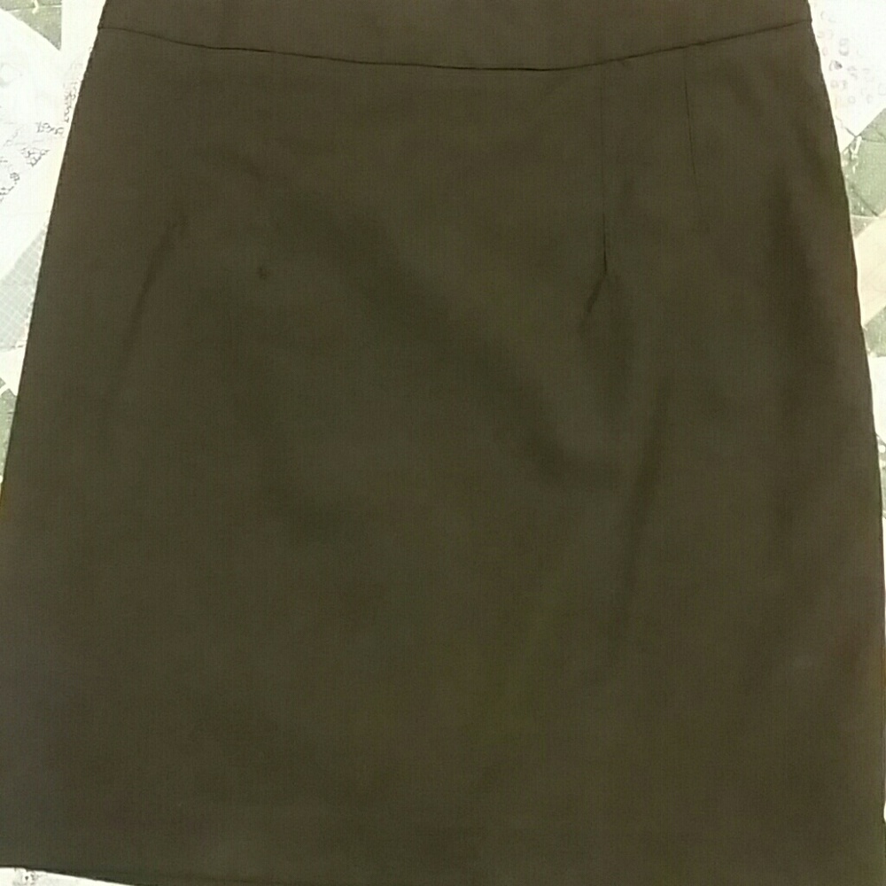 Express puckered skirt